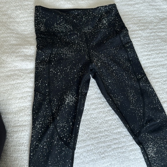 Zyia Black Reflective Pocket Light n Tight Hi-rise 7/8 24" - Picture 3 of 6